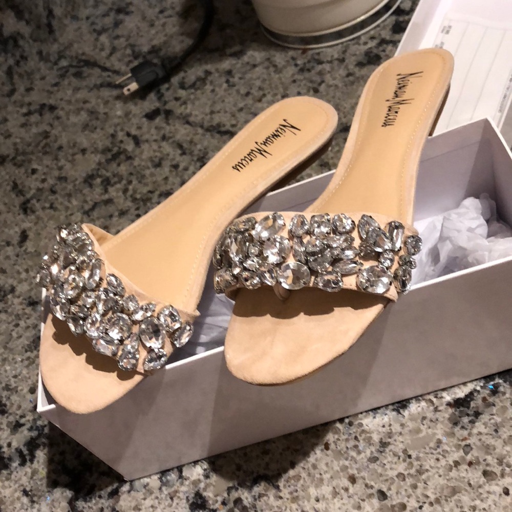Shoes - Picture 5 of 6